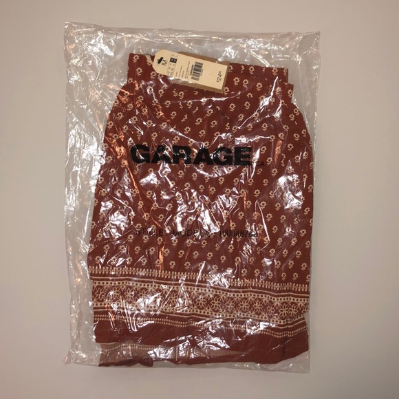 GARAGE Pull On Short - Picture 2 of 5